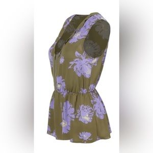 CAbi Fall 2021 Celebrity Top size large